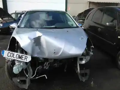Scrapping Vehicle PEUGEOT 208 Style of the year 2015 powered HM01