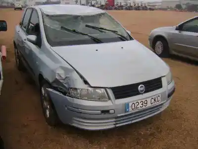 Veicolo di demolizione fiat stilo (192) 1.9 jtd cat dell'anno 2003 alimentato 192 a 1.000