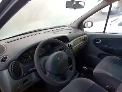 Здавання транспортного засобу renault scenic (ja..) 1.9 dti diesel 80 cv / 59 kw року 2003 потужний f9q q7