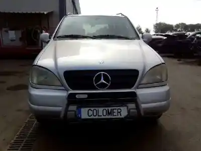 Vehículo de desguace MERCEDES CLASE M (W163) 4.3 V8 24V CAT del año 1999 con motor M113942