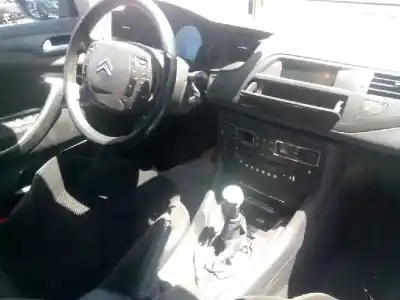 Veículo de Sucata citroen c5 berlina premier do ano 2008 alimentado 9hz