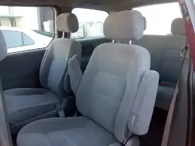 Véhicule à la ferraille kia carnival cat de l'année 2001 alimenté j3