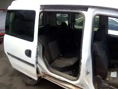 Sloopvoertuig opel combo tour cosmo van het jaar 2008 aangedreven z13dtj