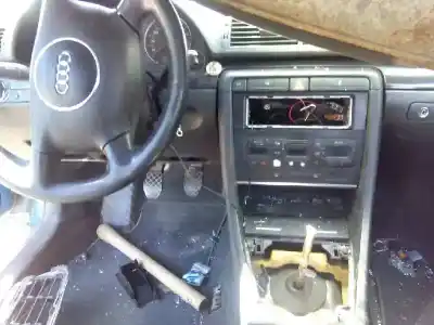 Scrapping Vehicle audi a4 berlina (8e) 1.9 tdi (96kw) of the year 2002 powered awx