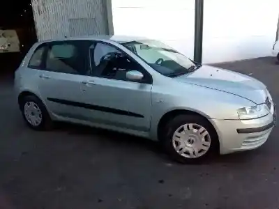 Veicolo di demolizione fiat stilo (192) 1.9 jtd cat dell'anno 2003 alimentato 192a1000