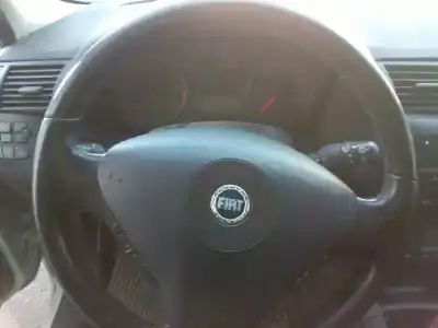 Veicolo di demolizione fiat stilo (192) 1.9 jtd cat dell'anno 2003 alimentato 192a1000