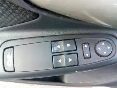 Veicolo di demolizione fiat stilo (192) 1.9 jtd cat dell'anno 2003 alimentato 192a1000