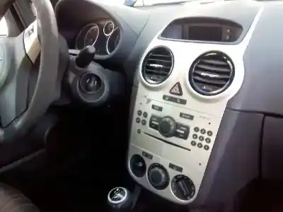 Veicolo di demolizione opel corsa d (s07) 1.3 cdti (l08 l68) dell'anno 2008 alimentato z13dth