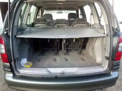 Véhicule à la ferraille opel sintra 2.2 16v cat (x 22 xe) de l'année 1998 alimenté x22xe