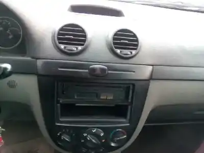 Veicolo di demolizione daewoo lacetti 1.4 cat dell'anno 2004 alimentato f14d3