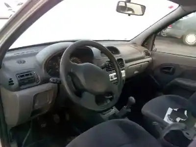 Здавання транспортного засобу renault clio ii fase i (b/cbo) 1.9 dti diesel 80 cv / 59 kw року 2000 потужний f9q h7