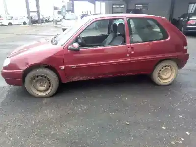 Veículo de Sucata citroen saxo 1.5 diesel do ano 2001 alimentado vjx