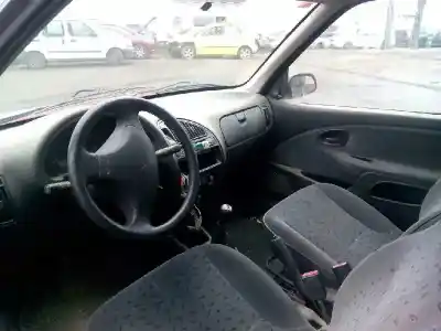 Veículo de Sucata citroen saxo 1.5 diesel do ano 2001 alimentado vjx