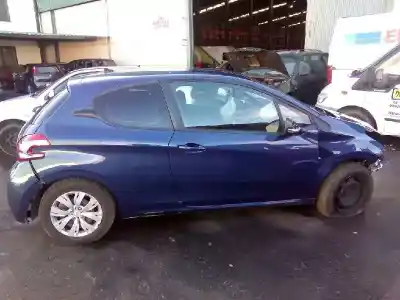 Scrapping Vehicle peugeot 208 active of the year 2012 powered hm01