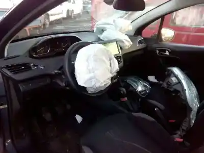 Scrapping Vehicle peugeot 208 active of the year 2012 powered hm01