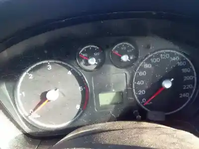 Verschrottungsfahrzeug ford focus berlina (cap) trend des jahres 2005 angetrieben hhda