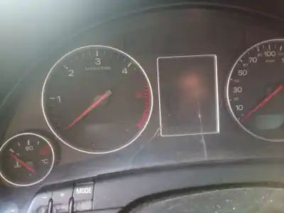 Scrapping Vehicle audi a4 avant (8e) 1.9 tdi (96kw) of the year 2004 powered awx