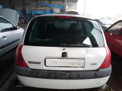 Véhicule à la ferraille renault clio ii fase i (b/cbo) 1.4 alize 75 cv / 55 kw de l'année 2000 alimenté e7j c6 (55kw)