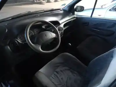 Здавання транспортного засобу renault megane i scenic (ja0) 1.6 року 1998 потужний k7m