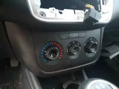 Veicolo di demolizione fiat punto (evo) (199) dynamic dell'anno 2014 alimentato 199a9000