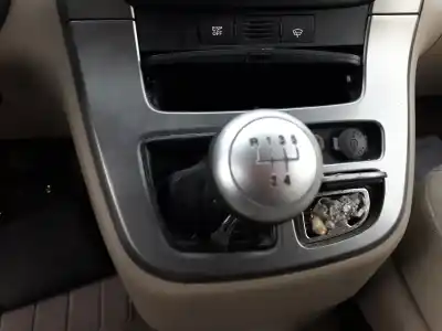 Veicolo di demolizione kia carnival 2.9 crdi vgt active dell'anno 2007 alimentato j3