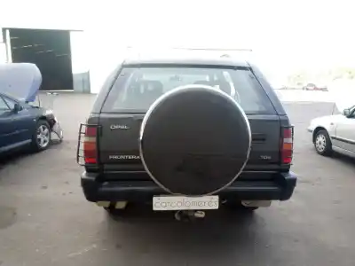 Veicolo di demolizione opel frontera a 2.5 turbodiesel dell'anno 1997 alimentato vm41b