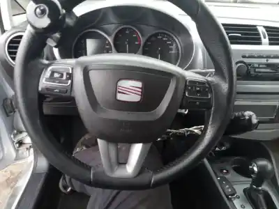 Veículo de Sucata seat leon (1p1) 1.9 tdi do ano 2010 alimentado bls