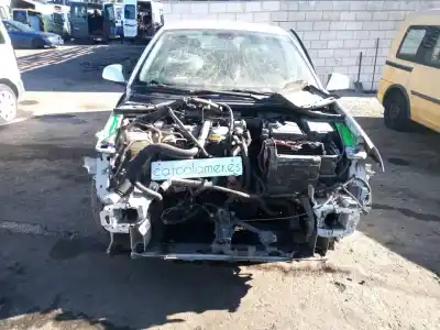 Veículo de Sucata RENAULT LAGUNA III 1.5 dCi Diesel FAP do ano 2011 alimentado K9K R8