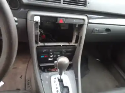 Sloopvoertuig audi a4 berlina (8e) 2.5 tdi (120kw) van het jaar 2008 aangedreven bfc