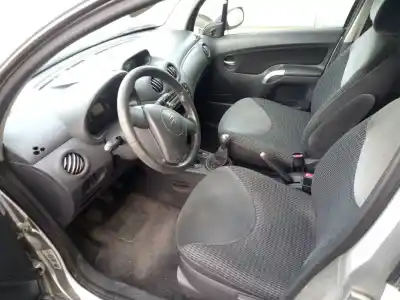 Veicolo di demolizione citroen c3 1.4 16v dell'anno 2004 alimentato hfx