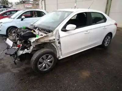 Здавання транспортного засобу citroen c-elysée 1.2 12v vti року 2016 потужний hm01