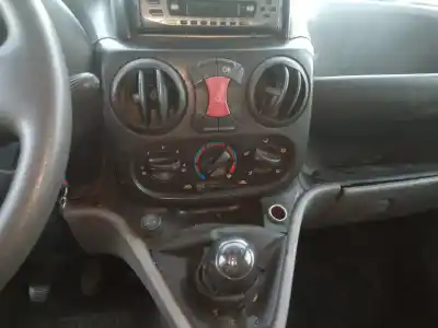 Veicolo di demolizione fiat doblo (119) 1.9 8v dynamic / multijet dynamic plus (77kw) dell'anno 2007 alimentato 223a7000