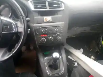 Veicolo di demolizione citroen c4 lim. 1.6 hdi fap dell'anno 2010 alimentato 9h06