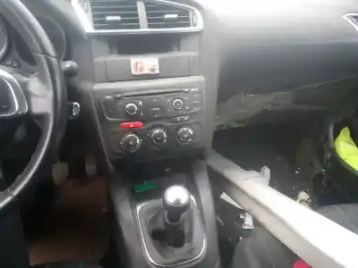 Veicolo di demolizione citroen c4 lim. 1.6 hdi fap dell'anno 2010 alimentato 9h06