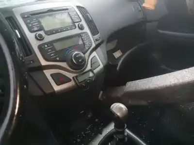 Veículo de Sucata hyundai i30 (fd) 1.4 do ano 2008 alimentado g4fa (77 kw)