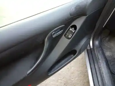 Здавання транспортного засобу seat leon (1m1) 1.9 tdi року 2003 потужний alh