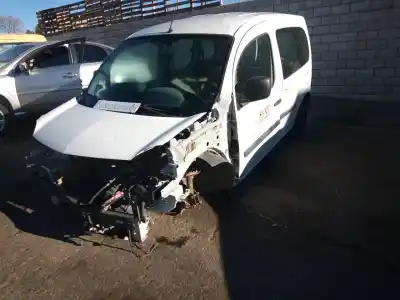 Veículo de Sucata renault kangoo (kc0/1_) 1.5 dci do ano 2009 alimentado k9k
