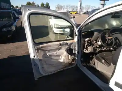 Veículo de Sucata renault kangoo (kc0/1_) 1.5 dci do ano 2009 alimentado k9k