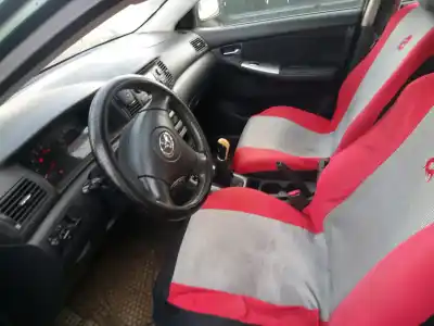 Scrapping Vehicle toyota corolla (e12) 1.4 linea terra berlina of the year 2003 powered 1cd-ftv