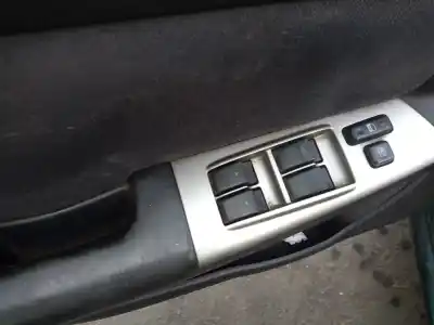 Scrapping Vehicle toyota corolla (e12) 1.4 linea terra berlina of the year 2003 powered 1cd-ftv