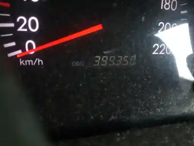 Scrapping Vehicle toyota corolla (e12) 1.4 linea terra berlina of the year 2003 powered 1cd-ftv