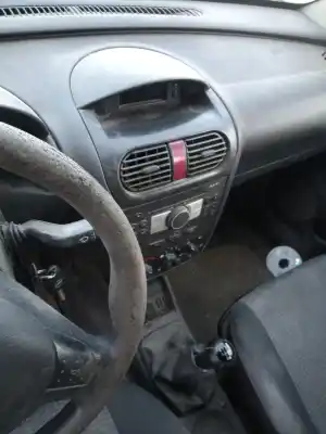 Veicolo di demolizione opel combo tour cosmo dell'anno 2010 alimentato z13dtj