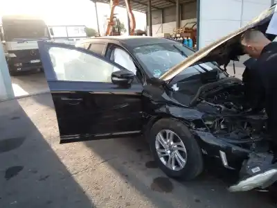 Veicolo di demolizione volvo xc60 r-design momentum dell'anno 2016 alimentato d4204t4