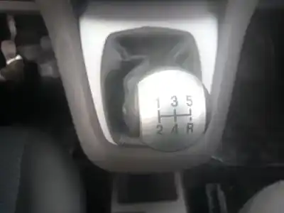 Здавання транспортного засобу ford focus c-max (cap) ambiente (d) року 2006 потужний hhda