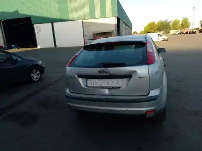 Veicolo di demolizione ford focus berlina (cap) ambiente (d) dell'anno 2006 alimentato hhda