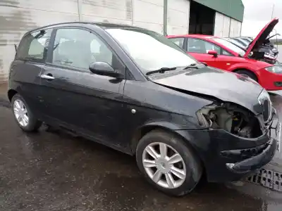 Veicolo di demolizione lancia ypsilon (101) 1.3 16v multijet argento dell'anno 2004 alimentato 188a9000