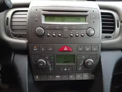 Veicolo di demolizione lancia ypsilon (101) 1.3 16v multijet argento dell'anno 2004 alimentato 188a9000