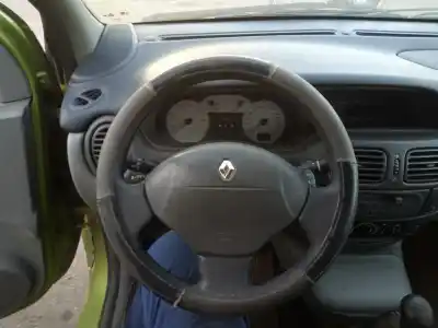 Scrapping Vehicle renault scenic (ja..) 2.0 16v cat (f4r) of the year 2001 powered f4r c7