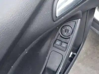 Veículo de Sucata ford focus turn. trend + do ano 2016 alimentado m1dd