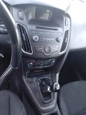 Veículo de Sucata ford focus turn. trend + do ano 2016 alimentado m1dd